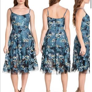 BNWT Dress the Population Uma Embroidered Midi Dress in Mineral Blue Multi